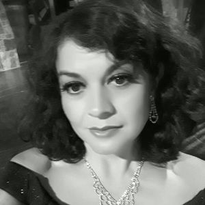 Meet your Posher, Norma alicia